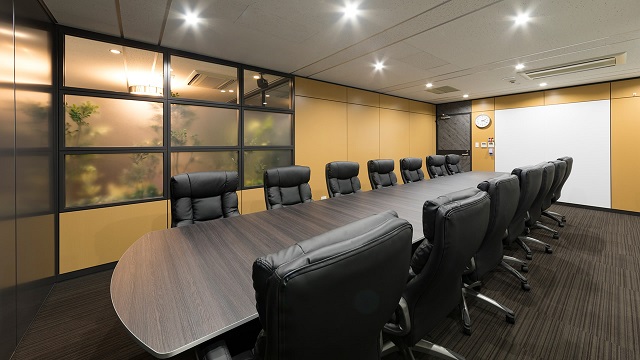 会社の会議室や空きスペース